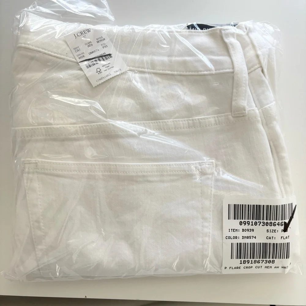 NWT J. Crew Petite Flare Crop Jean Signature Stretch White Denim